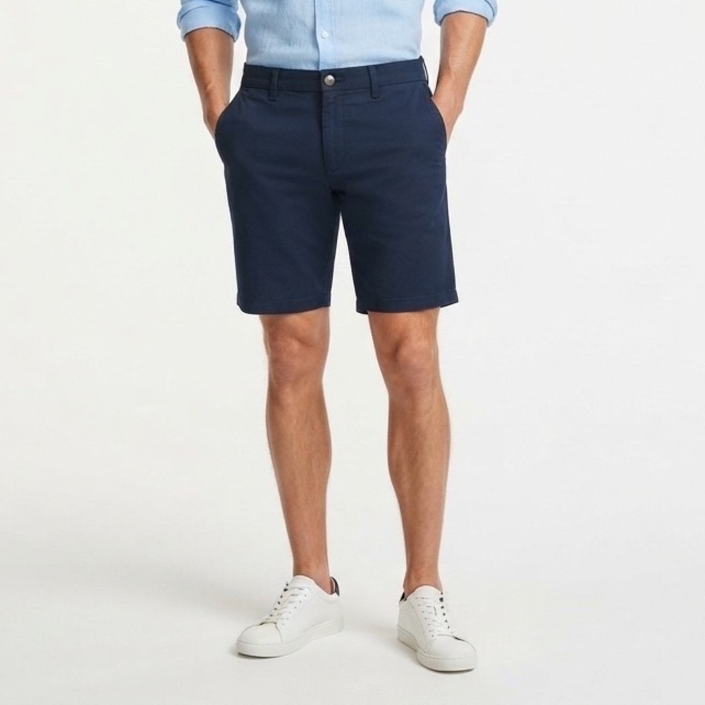 Old Navy Shorts Mens 30 Ultimate Tech Slim Navy Blue Built-In Flex Excellent
